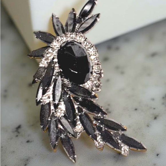 Juliana Jewelry - Vintage Juliana D&E Brooch Hematite Spray Pin